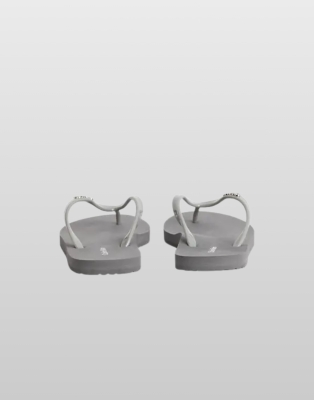 CALVIN KLEIN ЧЕХЛИ HW0HW01530 gallery image 8