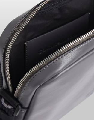 CALVIN KLEIN Чанта K50K511489 gallery image 2