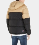 TOMMY JEANS ЯКЕ DM0DM17482