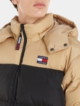 TOMMY JEANS ЯКЕ DM0DM17482
